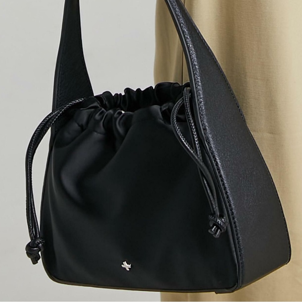 Drawstring Nylon Purse - Picture 14 of 14
